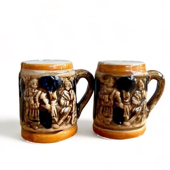 Vintage Mini Beer Stein Replica Salt Pepper Shakers with Stoppers - Picture 3 of 15